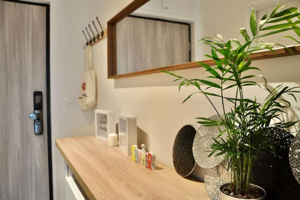 New Studio Apartment In Central Budapest - Free Parking Extérieur photo